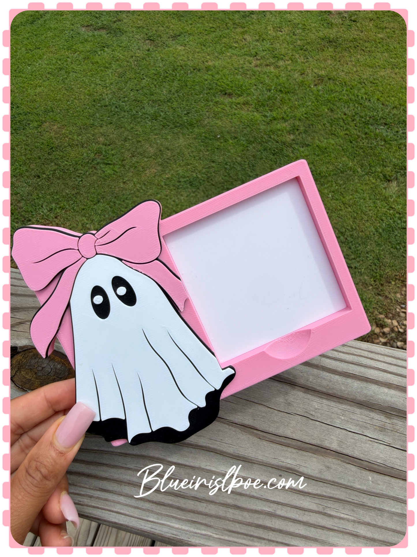 Pretty Ghost Sticky Note Holder